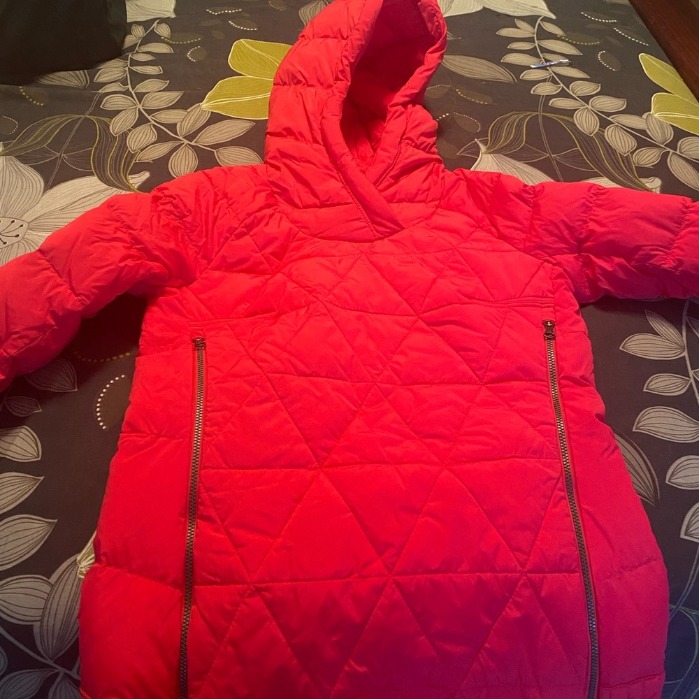 Lululemon Fluffed Up Pullover Jacket - size 4